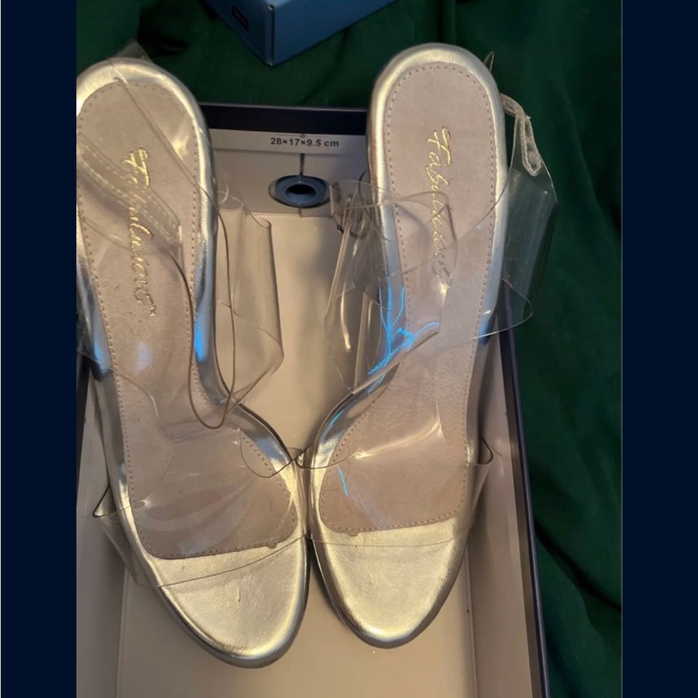 Womens shoes
